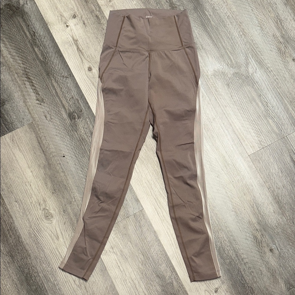 ENVT leggings tights pants bottoms yoga